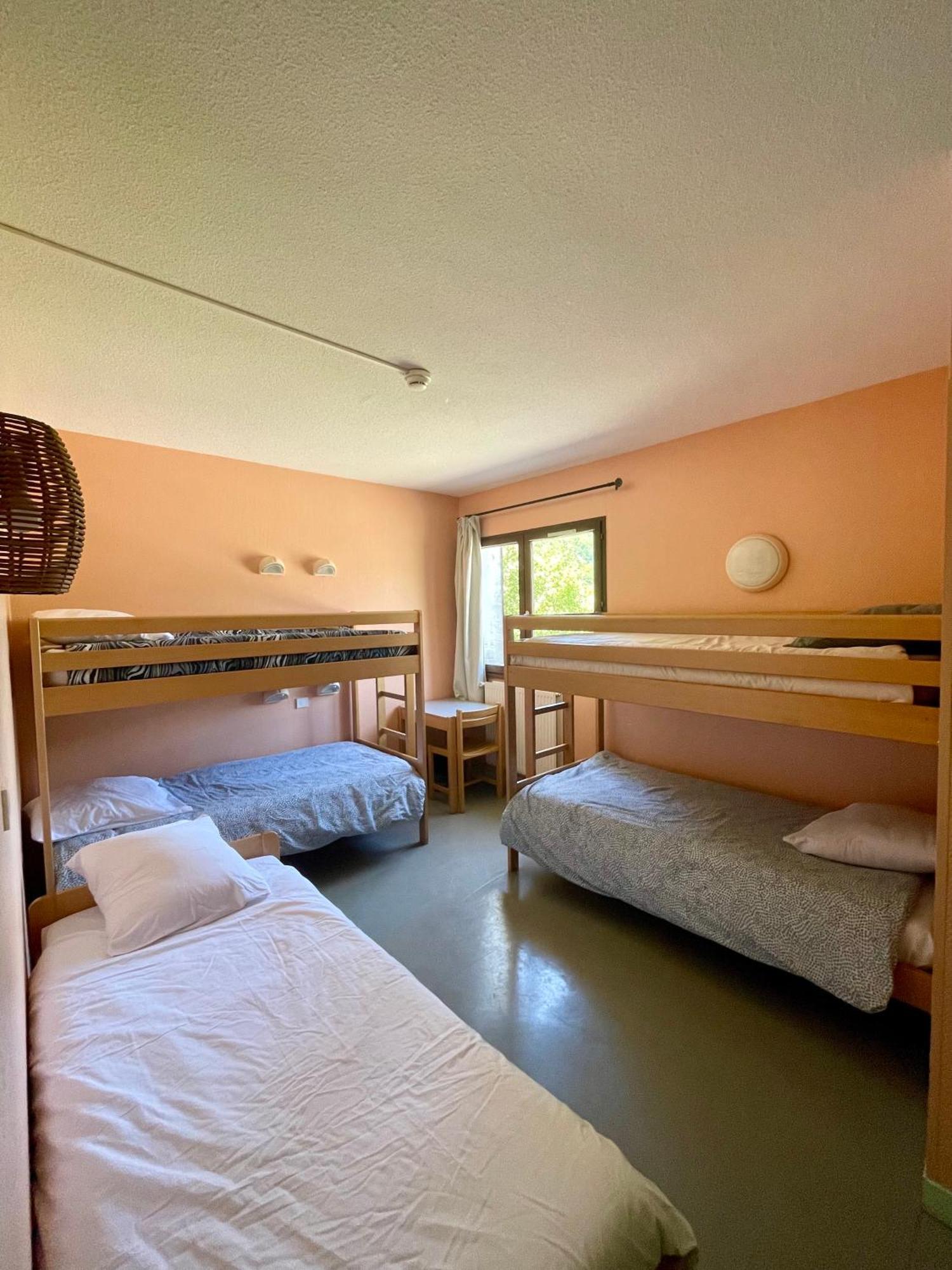 La Baleine Blanche - Chambres Campan Exterior photo