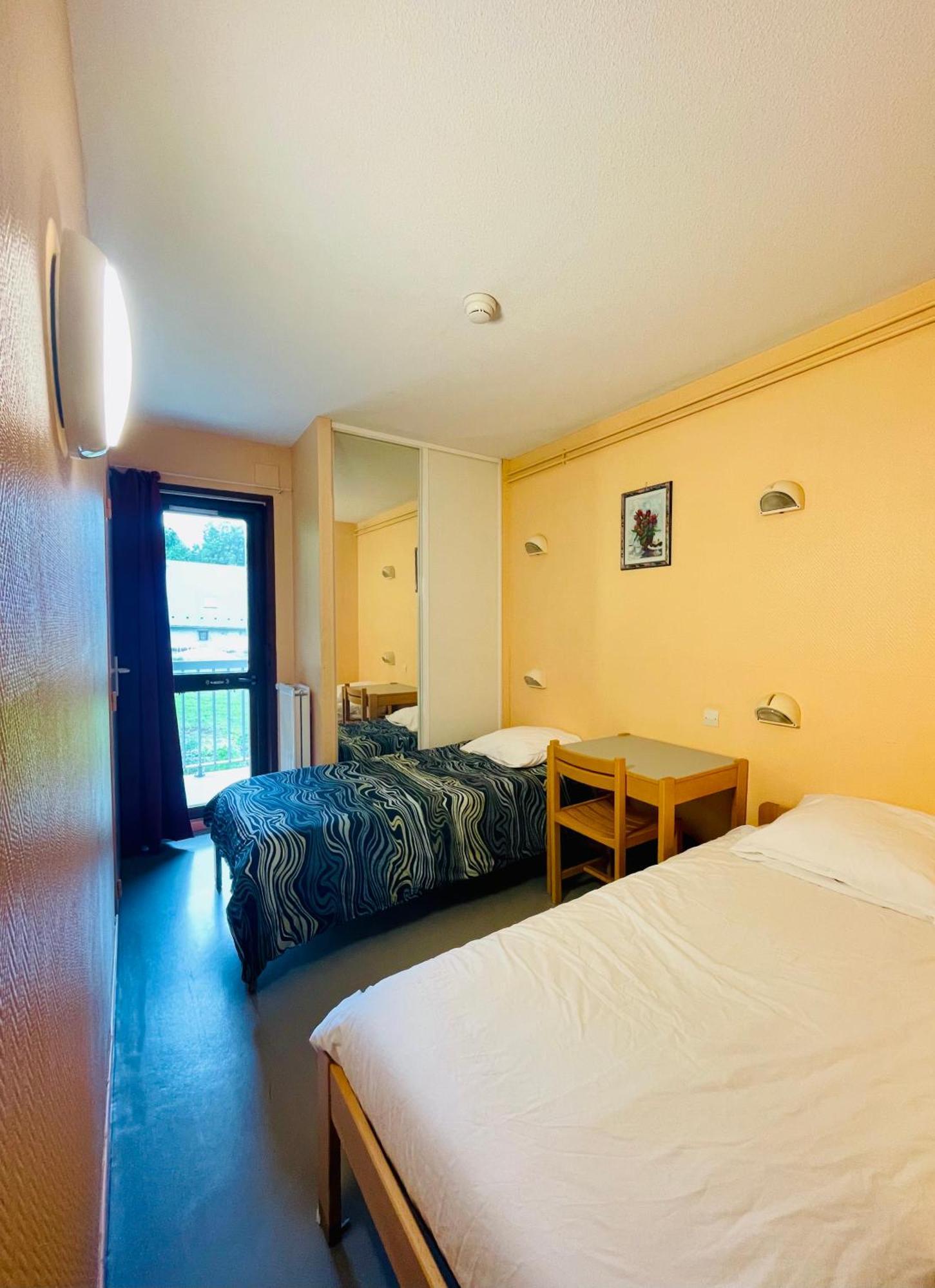 La Baleine Blanche - Chambres Campan Room photo